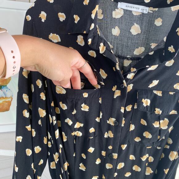 Reserved black and tan button down belted dress size 8 - Picture 6 of 11